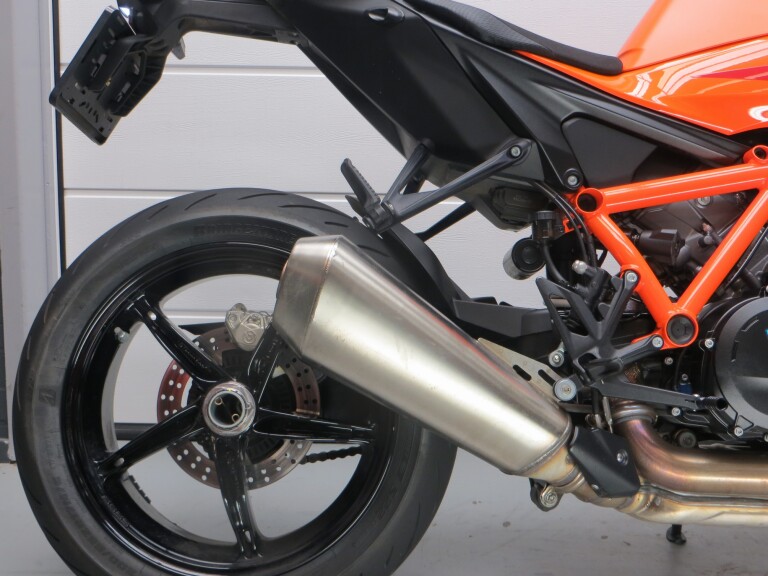 KTM 1390 SUPER DUKE R DEMO foto 7