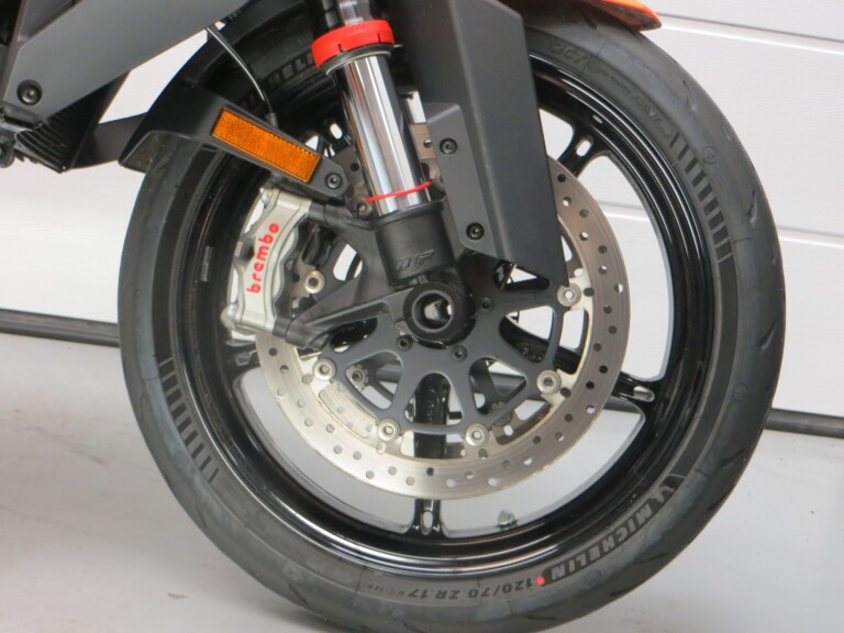 KTM 1390 SUPER DUKE R DEMO foto 9