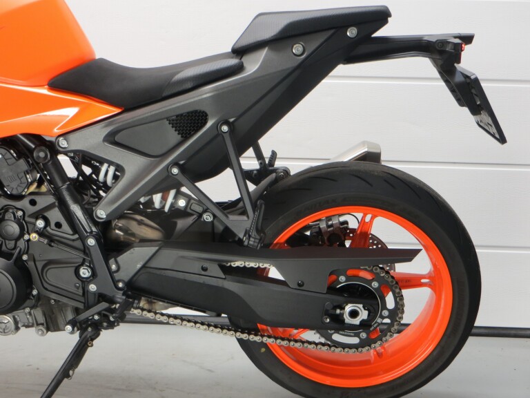 KTM 990 DUKE KTM 990 DUKE DEMO foto 3
