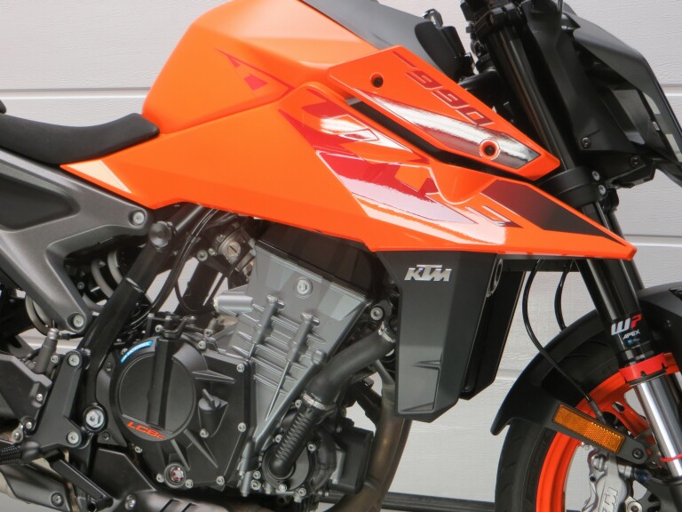 KTM 990 DUKE KTM 990 DUKE DEMO foto 7