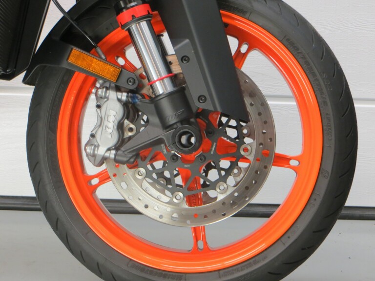 KTM 990 DUKE KTM 990 DUKE DEMO foto 8