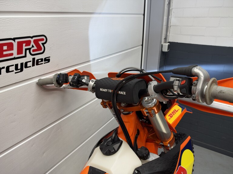 KTM 450 EXC SIX-DAYS foto 11