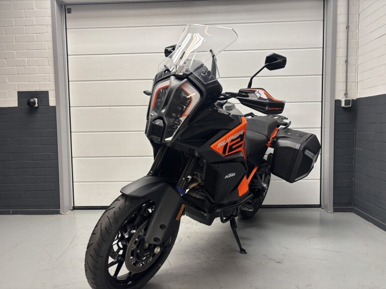 KTM 1290 SUPER ADVENTURE S 