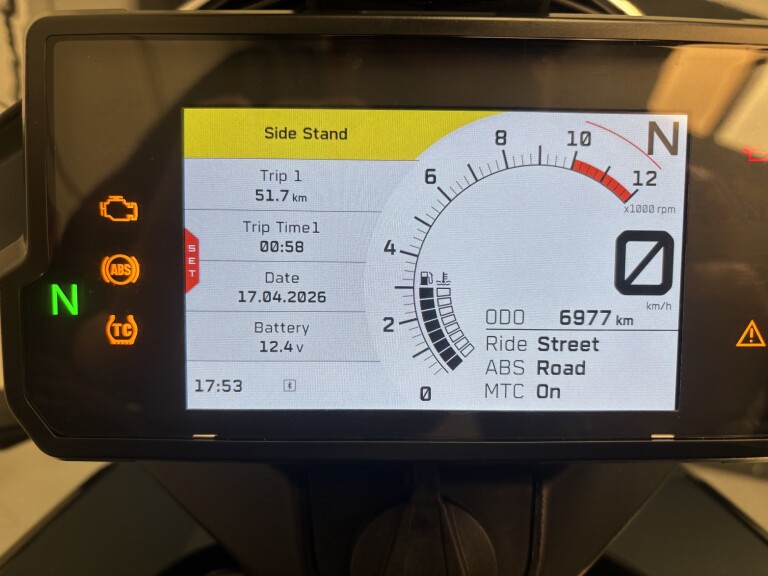 KTM 390 ADVENTURE KTM 390 ADVENTURE foto 4