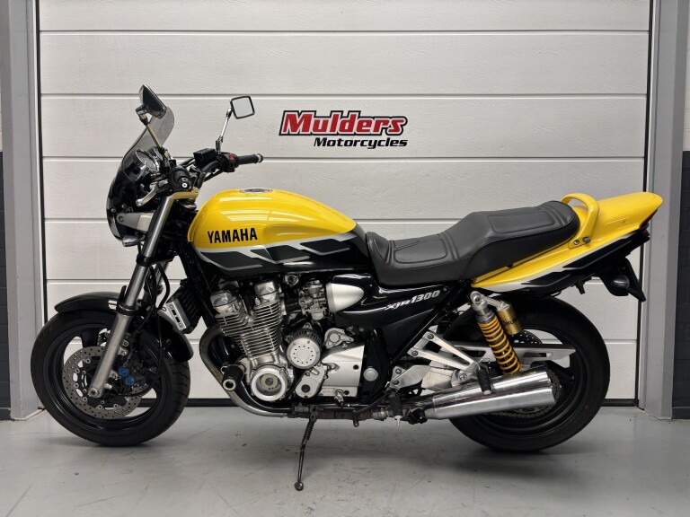 Yamaha XJR 1300 KENNY ROBERTS foto 2