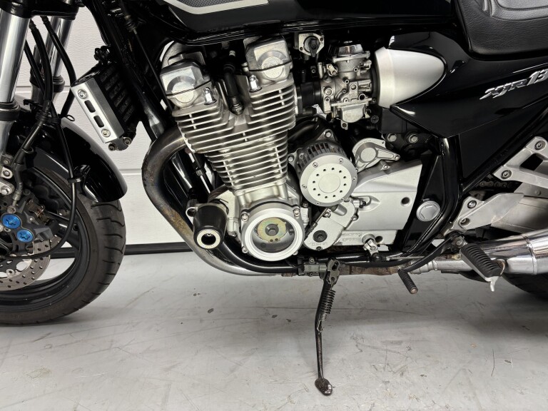 Yamaha XJR 1300 KENNY ROBERTS foto 8