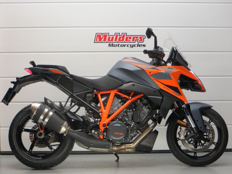 KTM 1290 SUPER DUKE GT DEMO KTM 1290 SUPER DUKE GT 