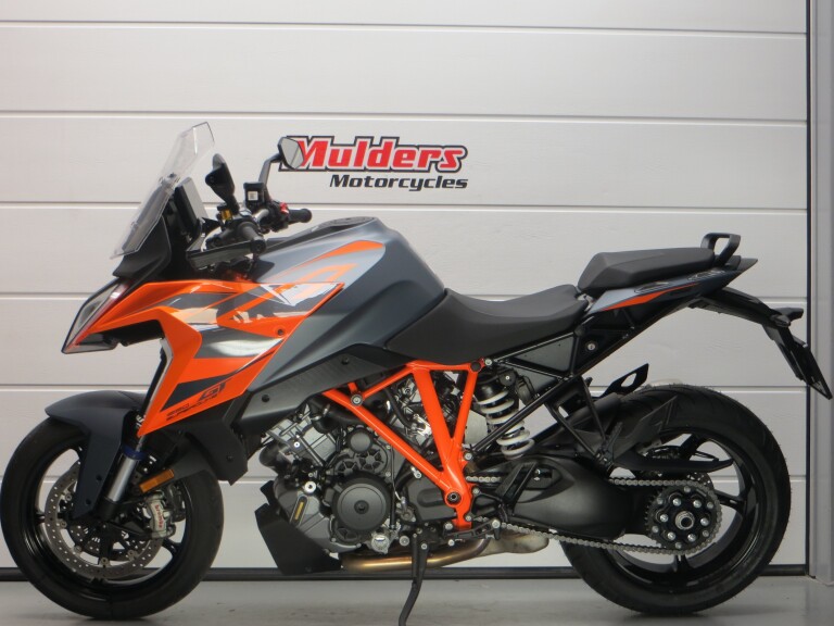 KTM 1290 SUPER DUKE GT DEMO KTM 1290 SUPER DUKE GT foto 2