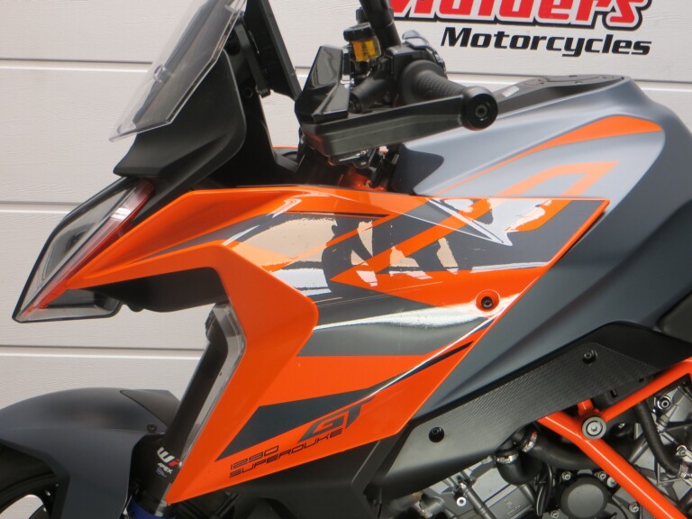KTM 1290 SUPER DUKE GT DEMO KTM 1290 SUPER DUKE GT foto 3
