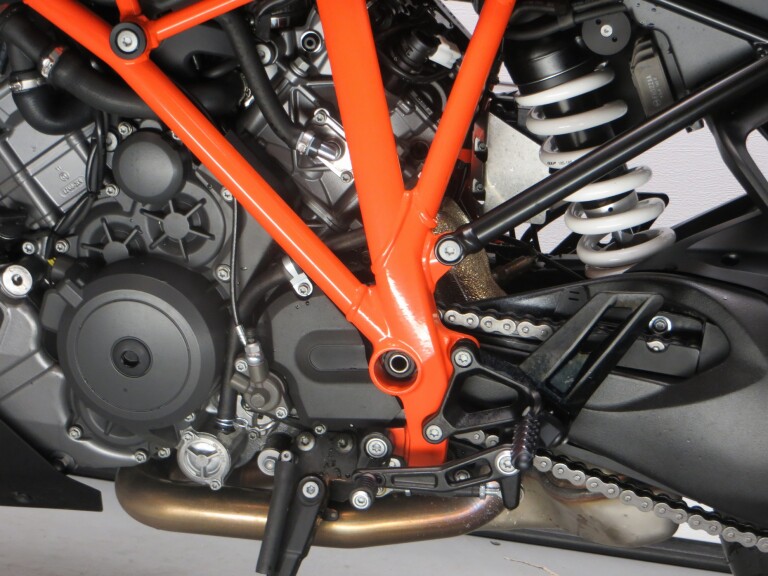 KTM 1290 SUPER DUKE GT DEMO KTM 1290 SUPER DUKE GT foto 5