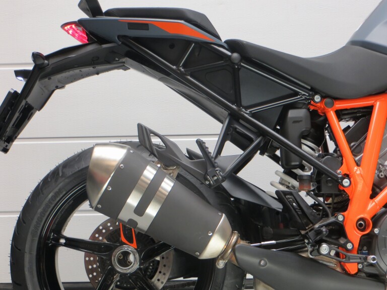 KTM 1290 SUPER DUKE GT DEMO KTM 1290 SUPER DUKE GT foto 6