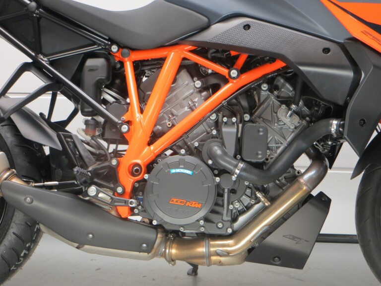 KTM 1290 SUPER DUKE GT DEMO KTM 1290 SUPER DUKE GT foto 8