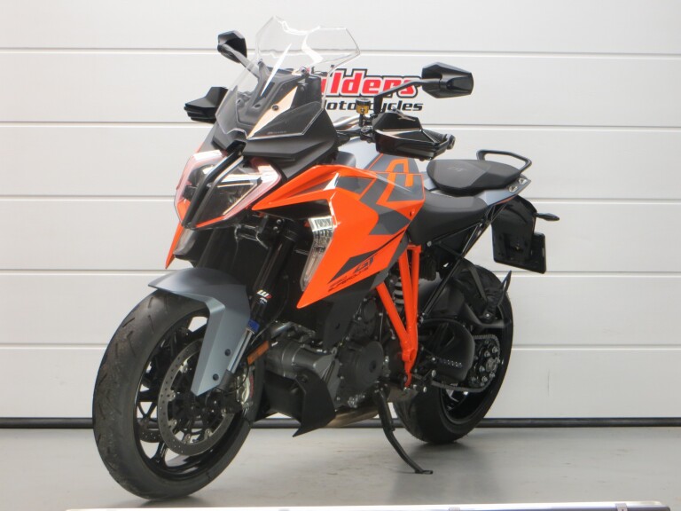 KTM 1290 SUPER DUKE GT DEMO KTM 1290 SUPER DUKE GT 