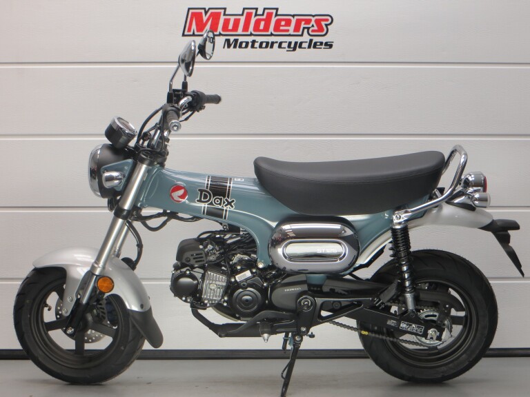 Honda ST 125 DAX HONDA ST 125 DAX foto 2
