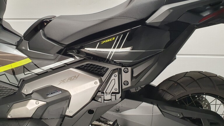 Honda ADV 750 X-ADV foto 6