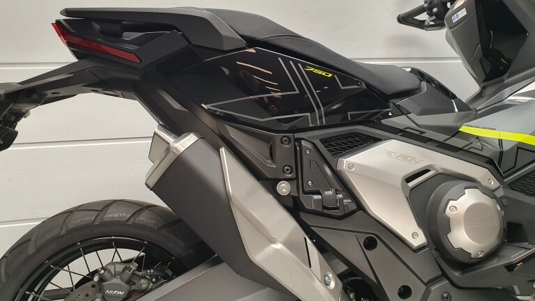 Honda ADV 750 X-ADV foto 9