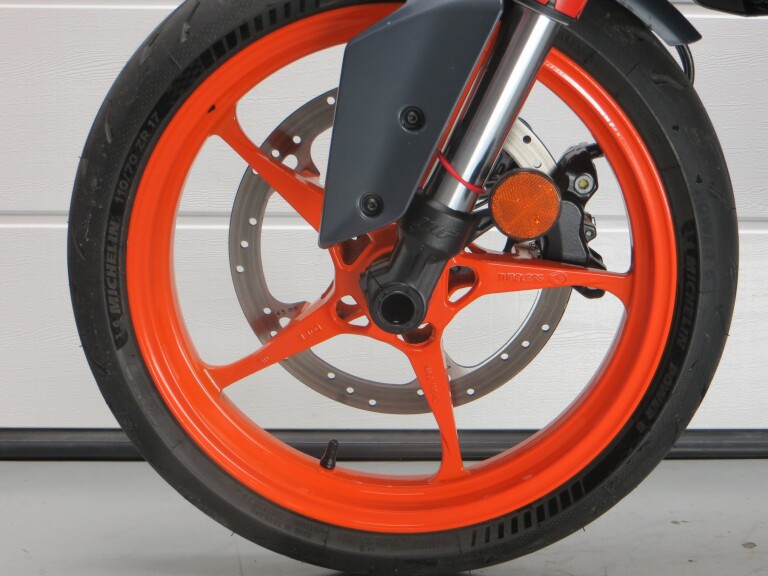 KTM 390 DUKE ABS KTM 390 DUKE BLUE foto 3