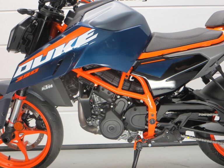 KTM 390 DUKE ABS KTM 390 DUKE BLUE foto 4