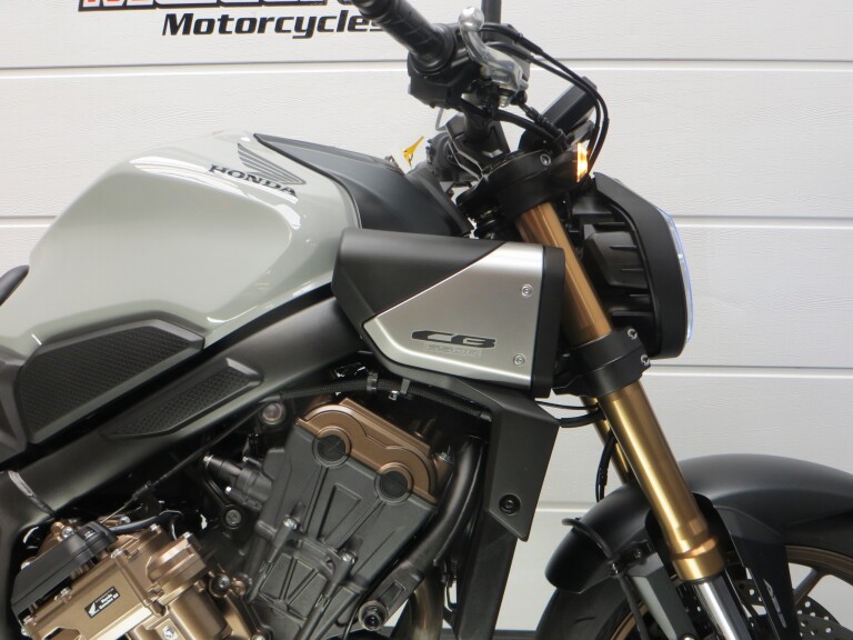 Honda CB 650 RAC E-CLUTCH HONDA CB650R E-Clutch foto 8