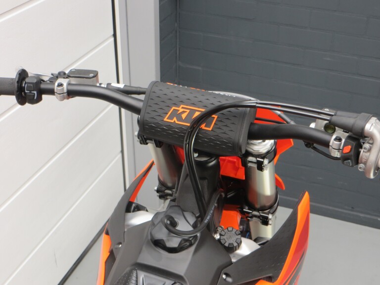 KTM 300 SX EFI KTM 300 SX EFI foto 11