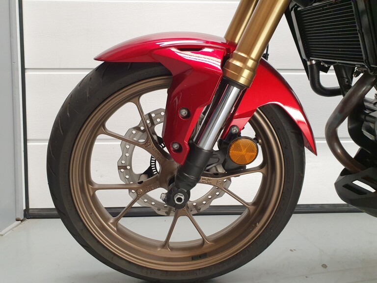Honda CB 300 RA HONDA CB 300 RA foto 9