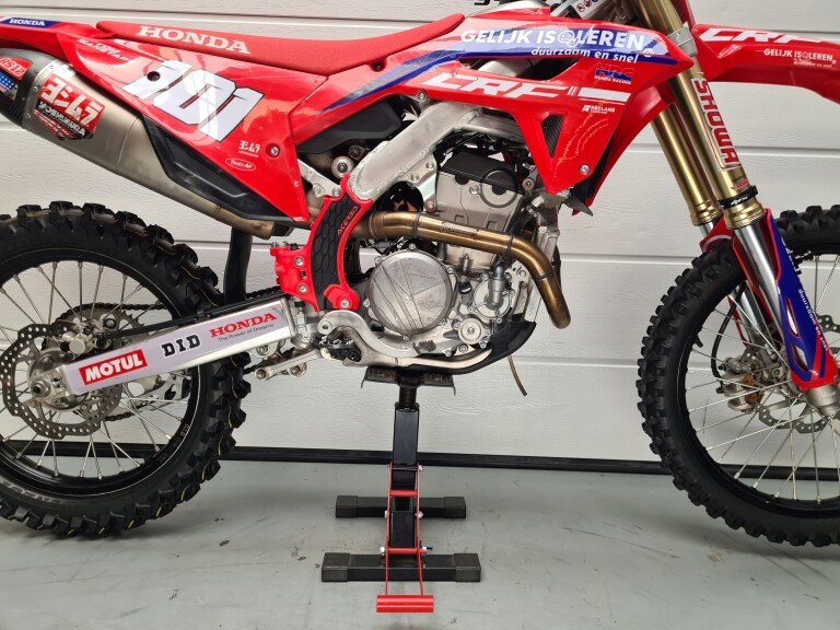 Honda CRF 250 RR foto 10
