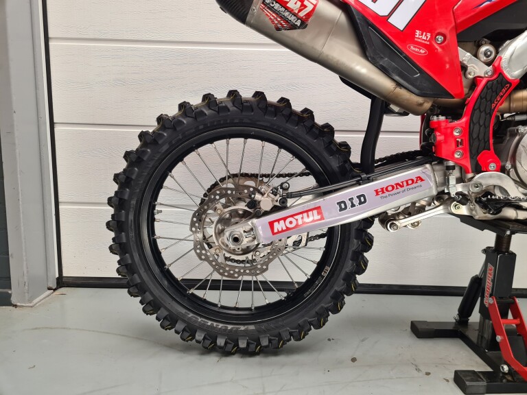 Honda CRF 250 RR foto 12