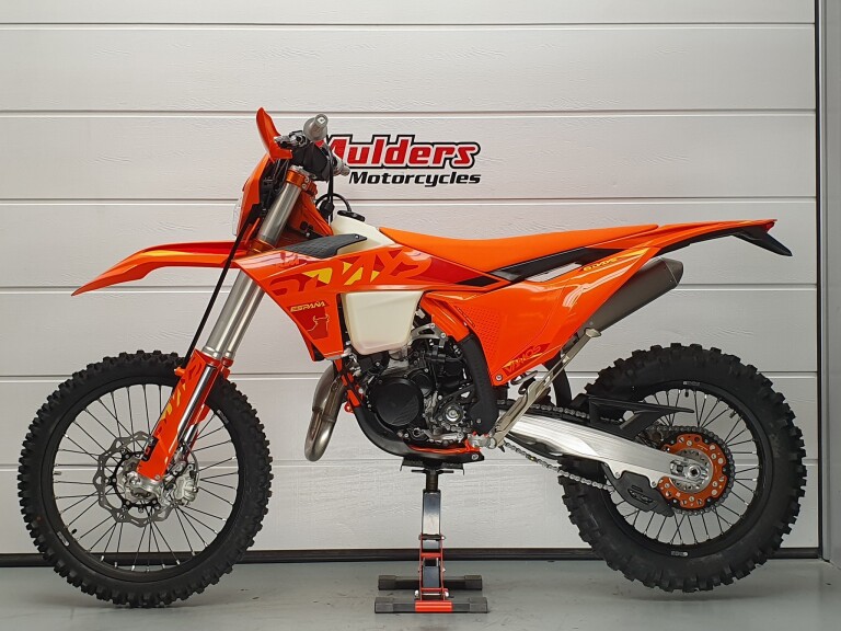 KTM 300 EXC TBI SIX DAYS KTM 300 EXC SIX DAYS foto 2