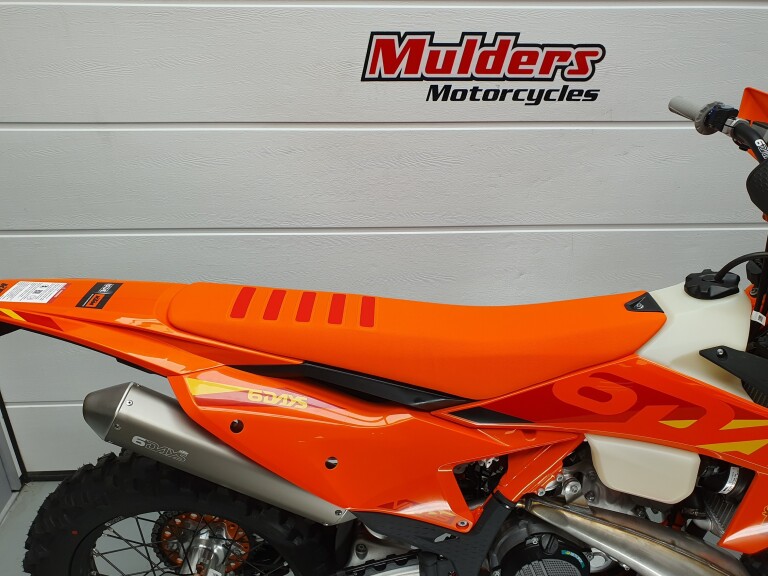 KTM 300 EXC TBI SIX DAYS KTM 300 EXC SIX DAYS foto 16
