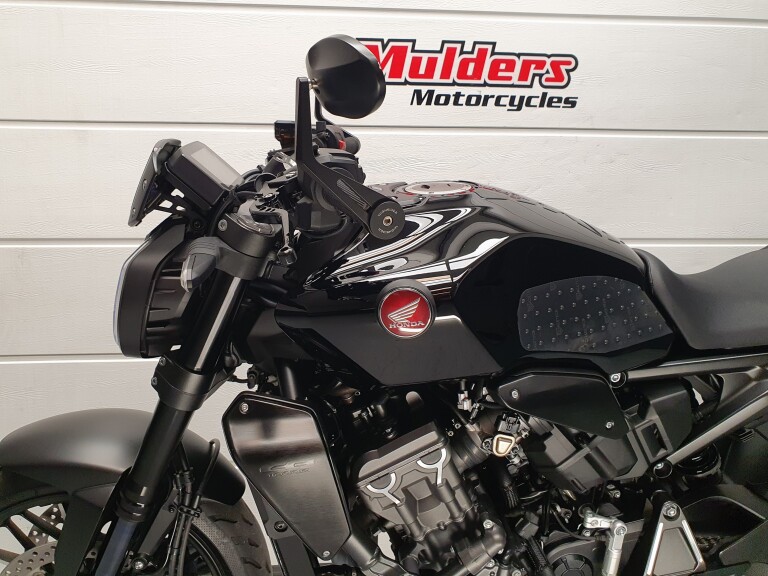 Honda CB 1000 R foto 3