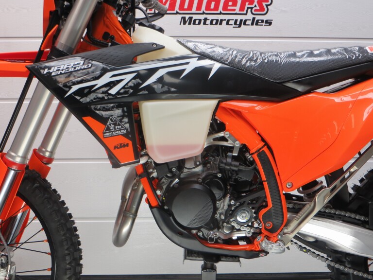 KTM 300 EXC TBI HARDENDURO KTM 300 EXC TBI HARDENDURO foto 4