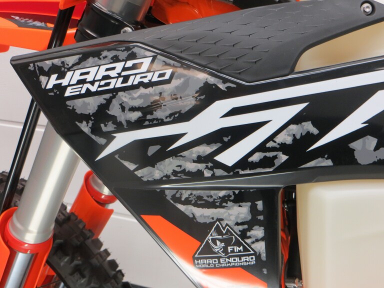 KTM 300 EXC TBI HARDENDURO KTM 300 EXC TBI HARDENDURO foto 7