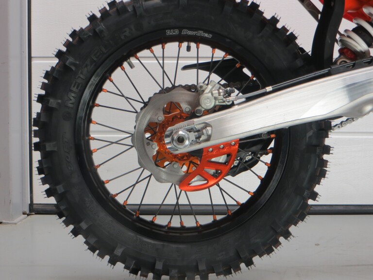 KTM 300 EXC TBI HARDENDURO KTM 300 EXC TBI HARDENDURO foto 10