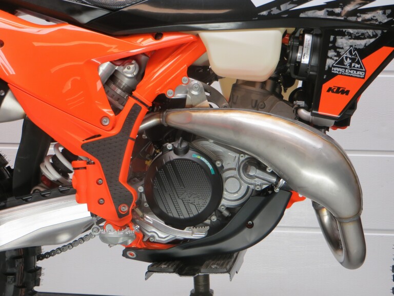 KTM 300 EXC TBI HARDENDURO KTM 300 EXC TBI HARDENDURO foto 12