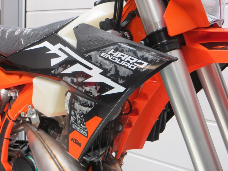 KTM 300 EXC TBI HARDENDURO KTM 300 EXC TBI HARDENDURO foto 14