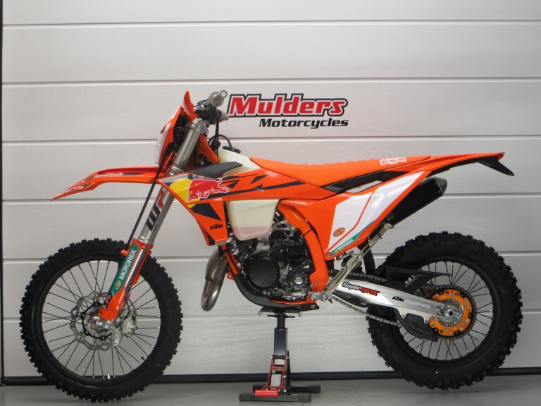 KTM 300 EXC TBI CHAMPION EDITION KTM 300 EXC TBI CHAMPION EDITION foto 2