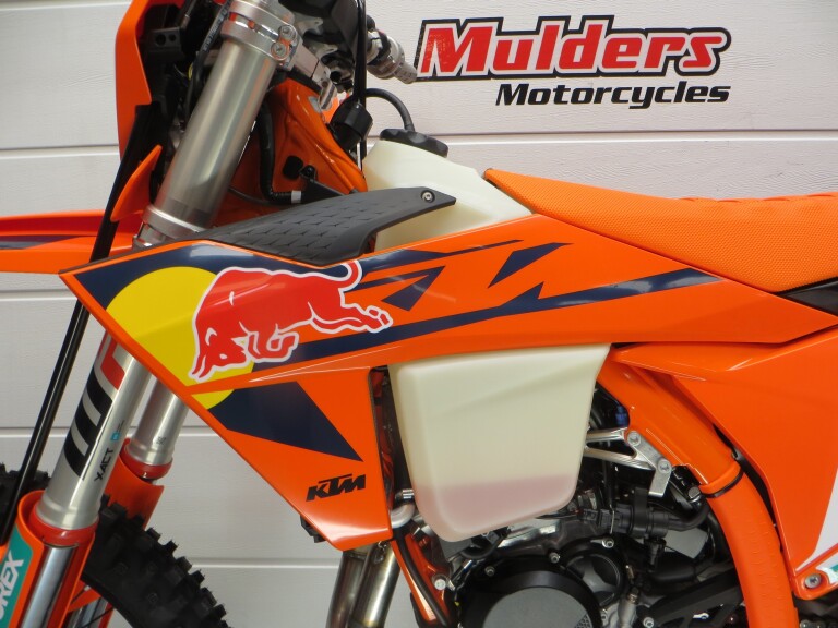 KTM 300 EXC TBI CHAMPION EDITION KTM 300 EXC TBI CHAMPION EDITION foto 4