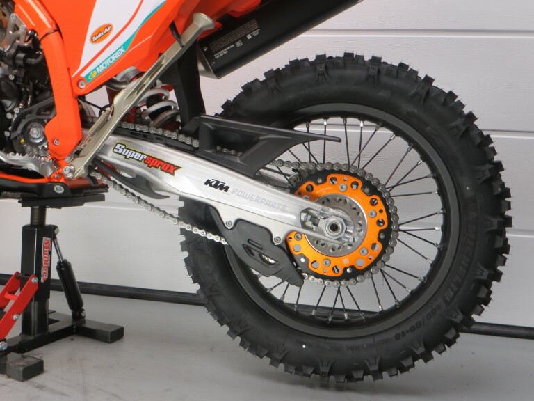 KTM 300 EXC TBI CHAMPION EDITION KTM 300 EXC TBI CHAMPION EDITION foto 6