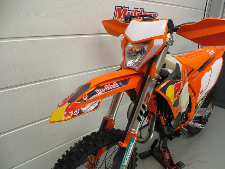 KTM 300 EXC TBI CHAMPION EDITION KTM 300 EXC TBI CHAMPION EDITION foto 9