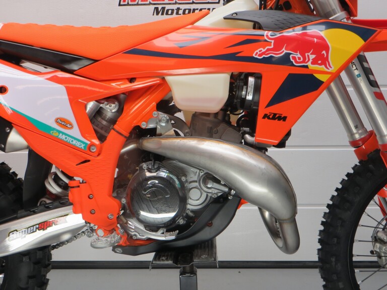 KTM 300 EXC TBI CHAMPION EDITION KTM 300 EXC TBI CHAMPION EDITION foto 11