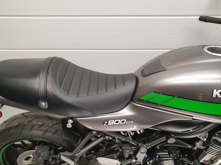 Kawasaki Z 900 RS Café foto 15