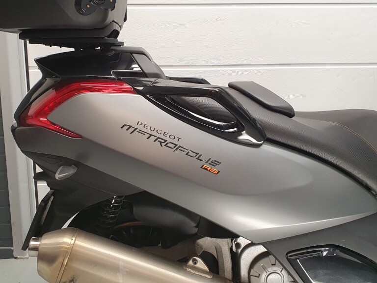 Peugeot METROPOLIS 400 PEUGEOT METROPOLIS 400I RS foto 11