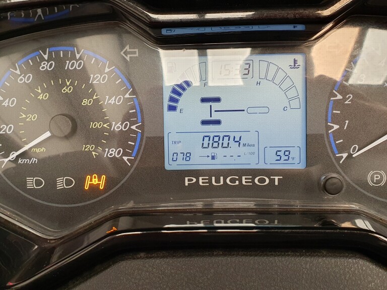 Peugeot METROPOLIS 400 RS PEUGEOT METROPOLIS 400I RS foto 16