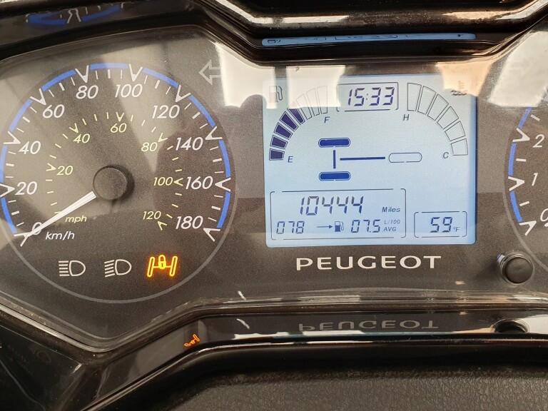 Peugeot METROPOLIS 400 RS PEUGEOT METROPOLIS 400I RS foto 17