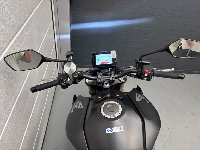 Honda CB 1000 SP HORNET ABS HONDA CB 1000 SP HORNET foto 14