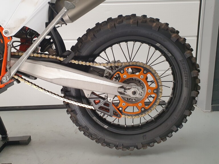 KTM 450 EXC SIX-DAYS KTM 450 EXC SIX-DAYS foto 8