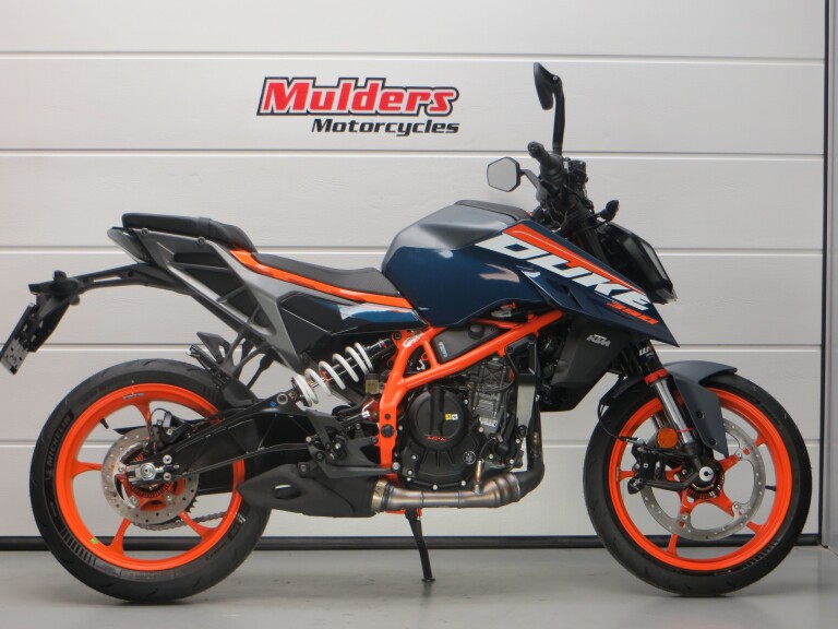 KTM 390 DUKE ABS KTM 390 DUKE foto 2
