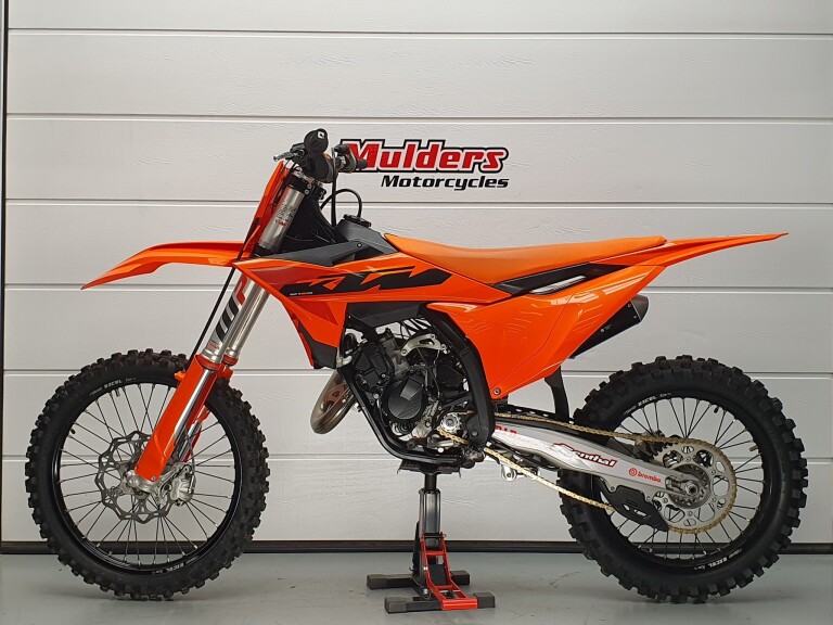 KTM 125 SX EFI KTM 125 SX EFI foto 2