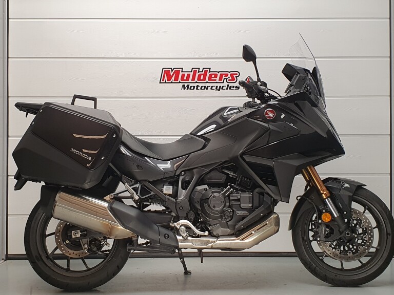 Honda NT 1100 DCT HONDA NT 1100 DCT 