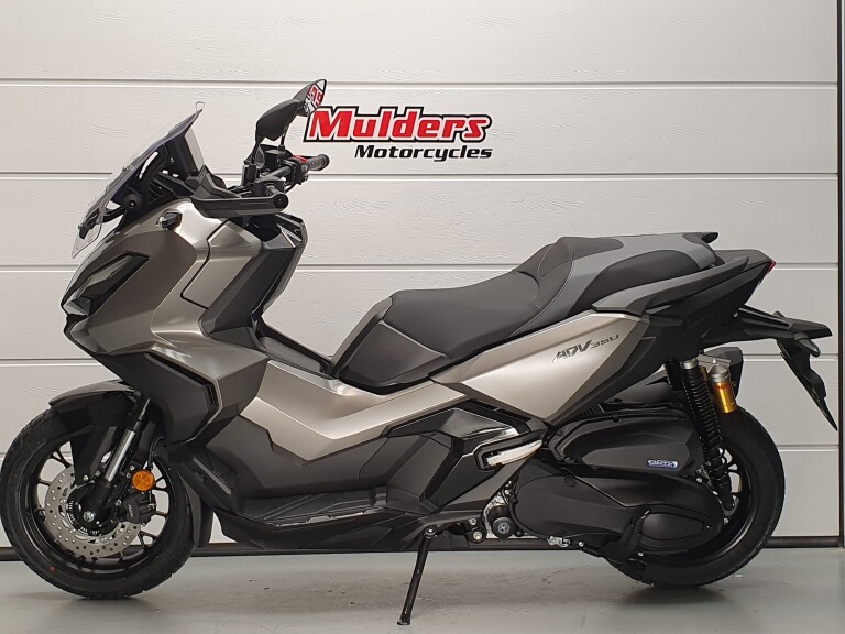 Honda ADV 350 ABS HONDA ADV 350 ABS foto 2